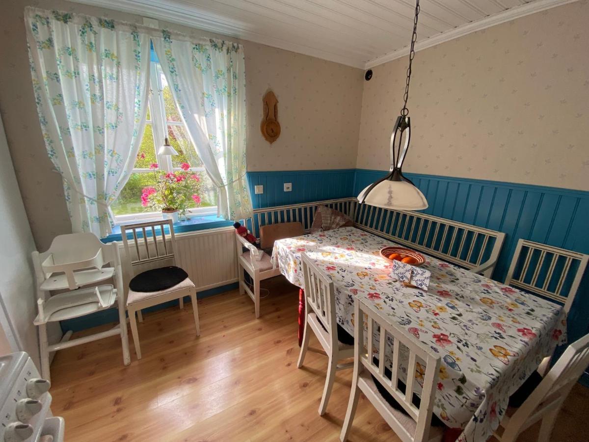 Spjutsbygds Gards Bed And Breakfast Rodeby Kültér fotó